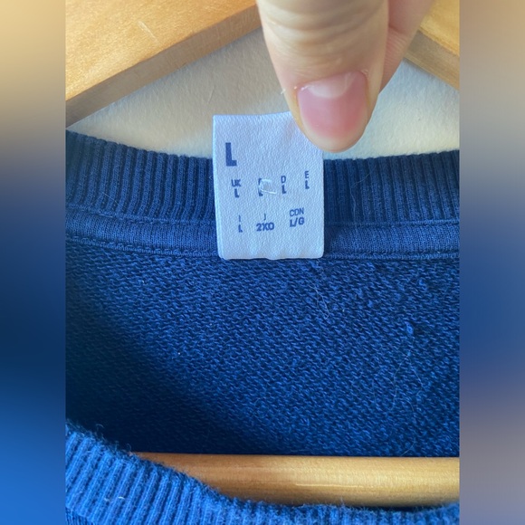 Reebok navy blue crewneck sweatshirt - Picture 3 of 8